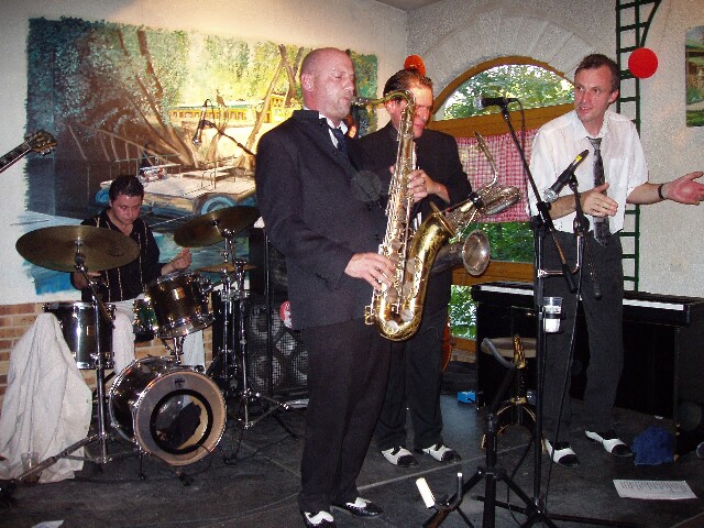 min 2006 08 06 guinguette mp 161